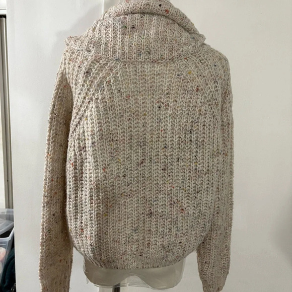 Moon & Madison Women’s Small Cream & Multicolor Speckled Cowl Neck Crop Sweater - Picture 7 of 12